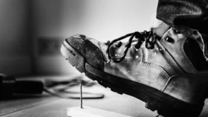 What Should I Consider When Choosing Safety Shoes?